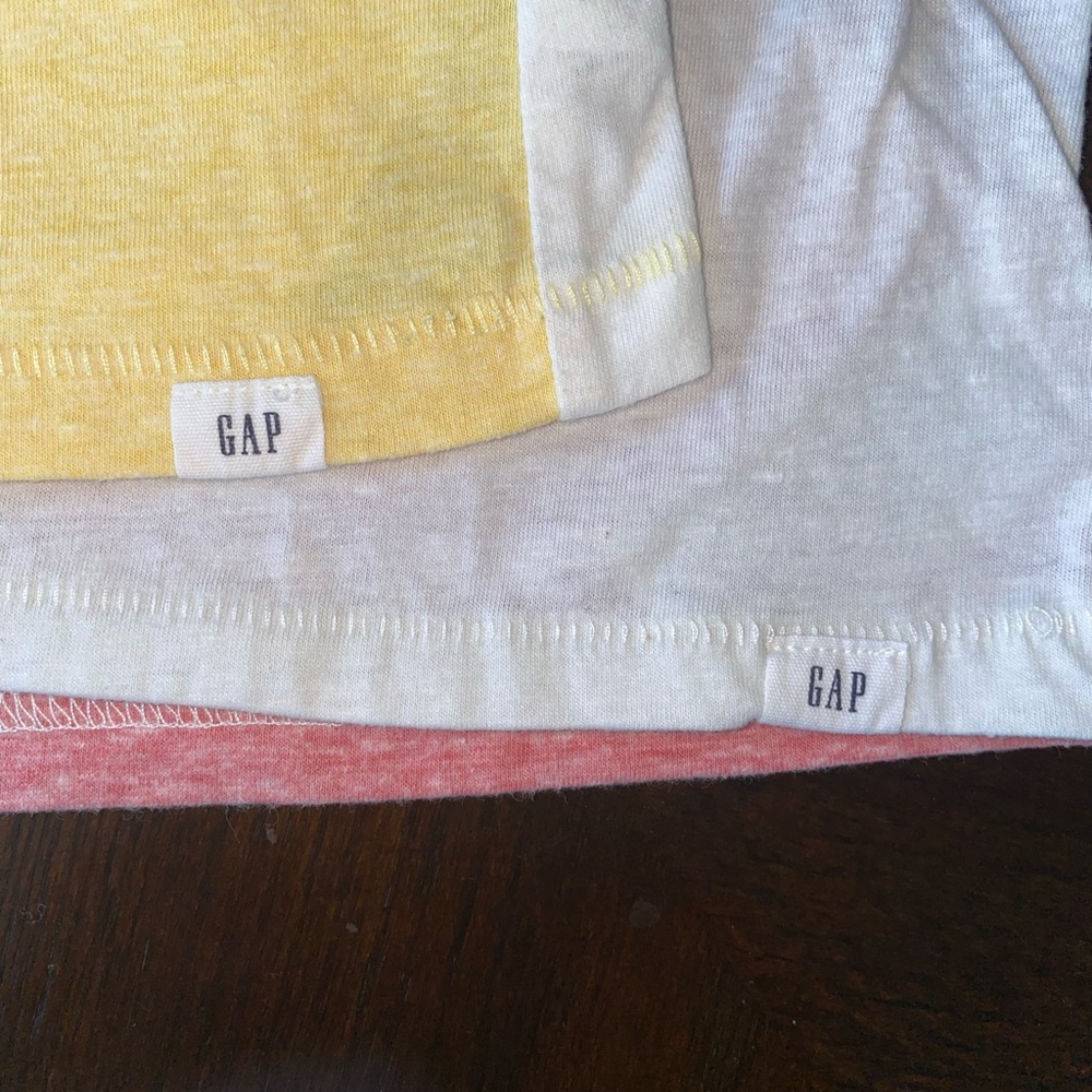 Gap short sleeve shirts - Picture 2 of 6